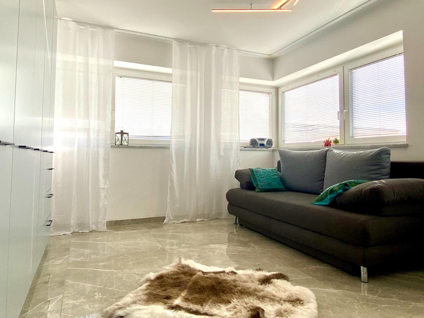 Ferienwohnung Riva - Wohlfuehloase In Ruhiger Lage ลินเดา ภายนอก รูปภาพ